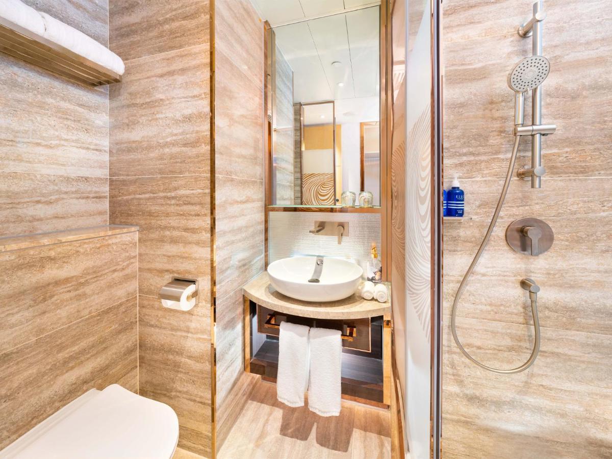 Regala Skycity Hotel Hongkong Kültér fotó